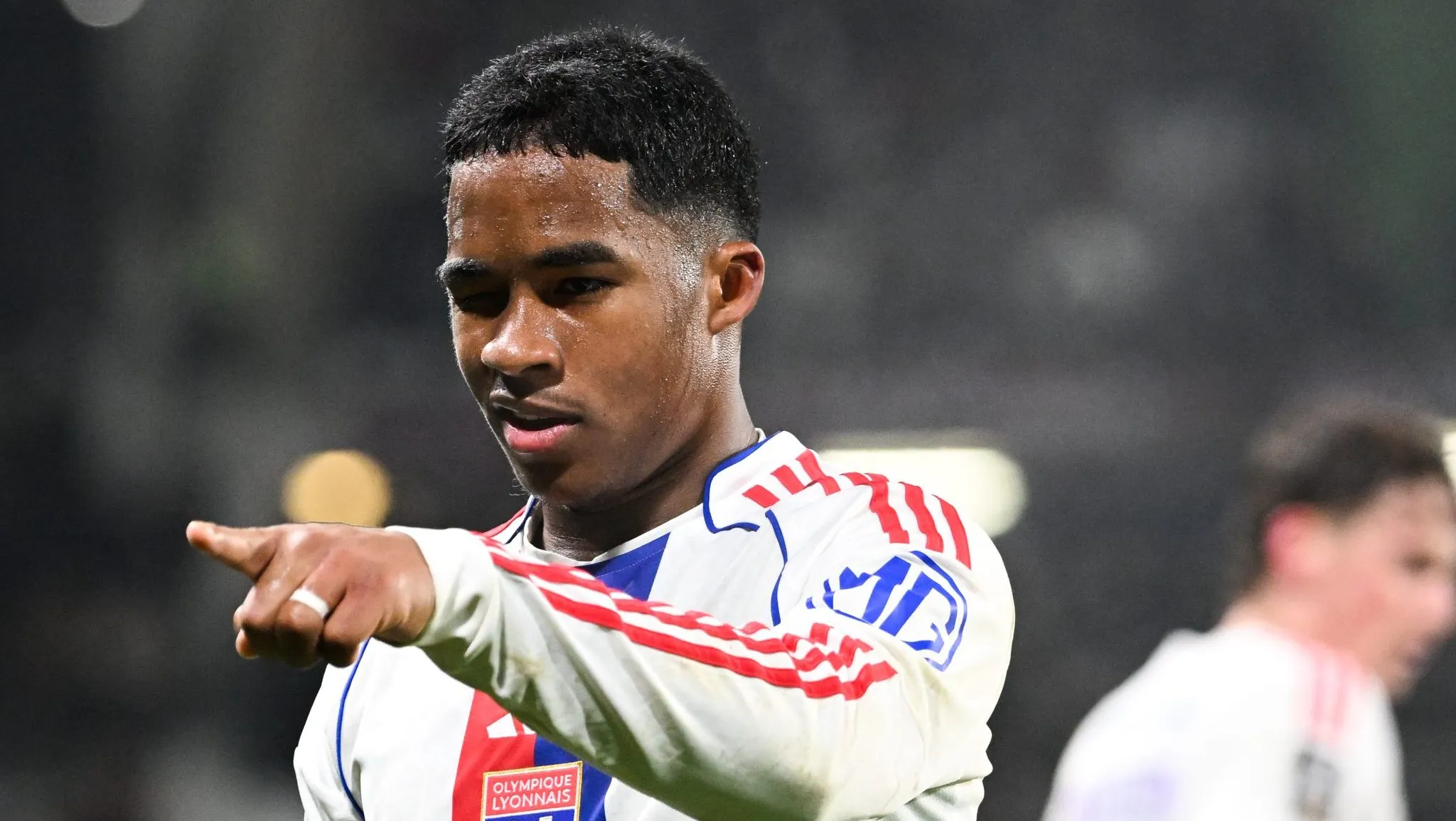 Endrick garante vitória decisiva do Lyon ‘calando’ técnico