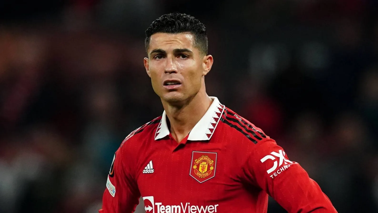 ’Ou você ou ele’: ex-auxiliar detalha conflito entre Ten Hag e CR7 no United