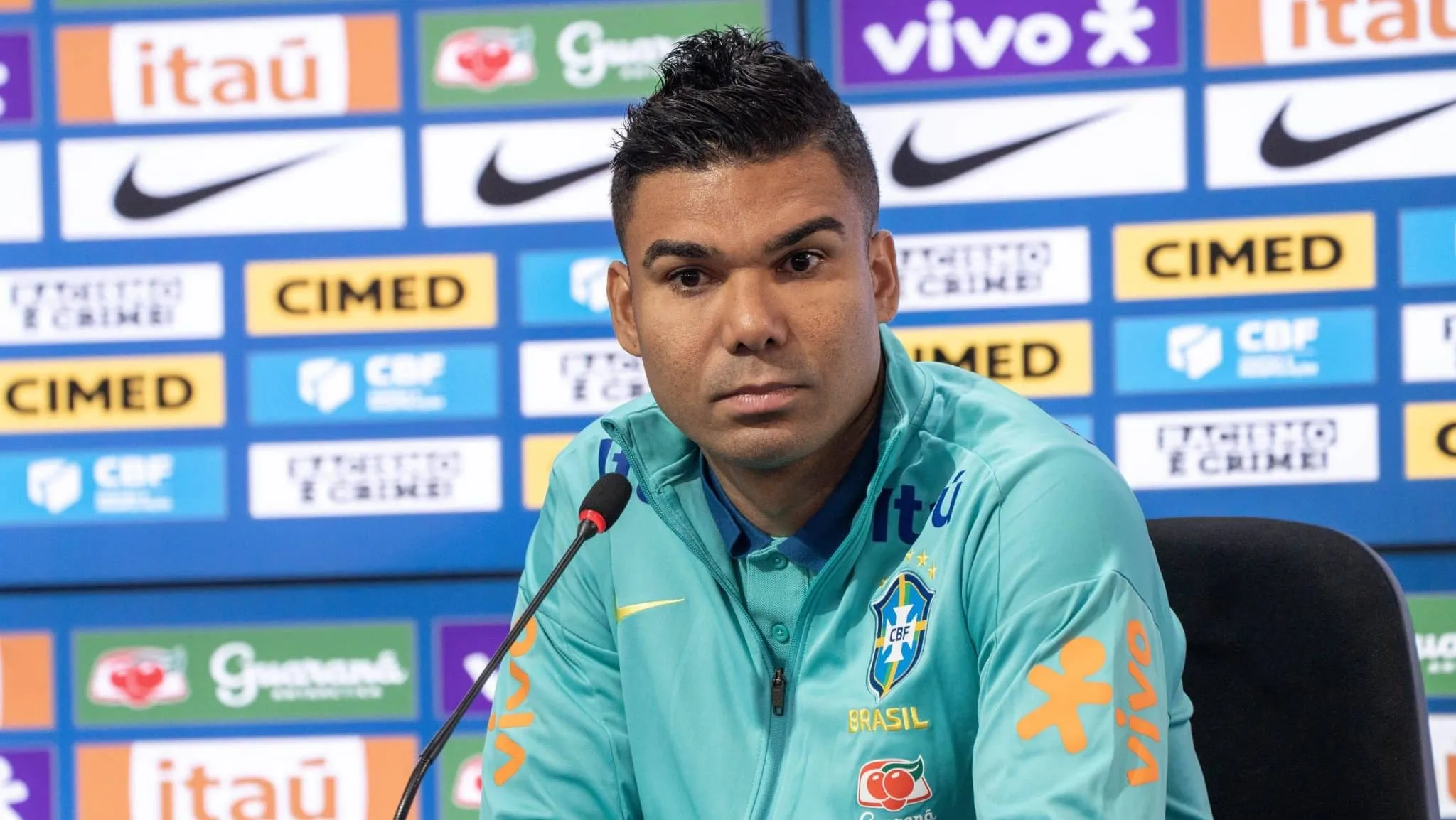 ‘Existem outros jogadores que estão à frente’: Casemiro retrata polêmica com Endrick na Seleção