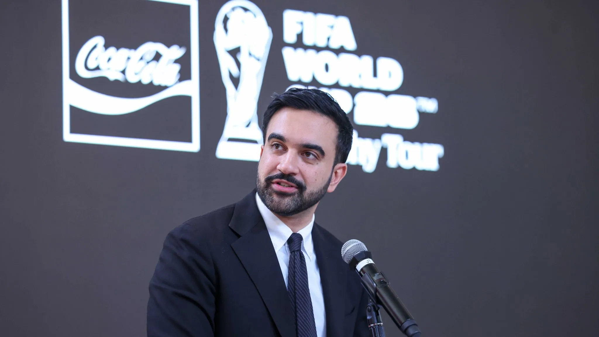 Por que prefeito de Nova York citou Sócrates e a Democracia Corinthiana em fala sobre Copa