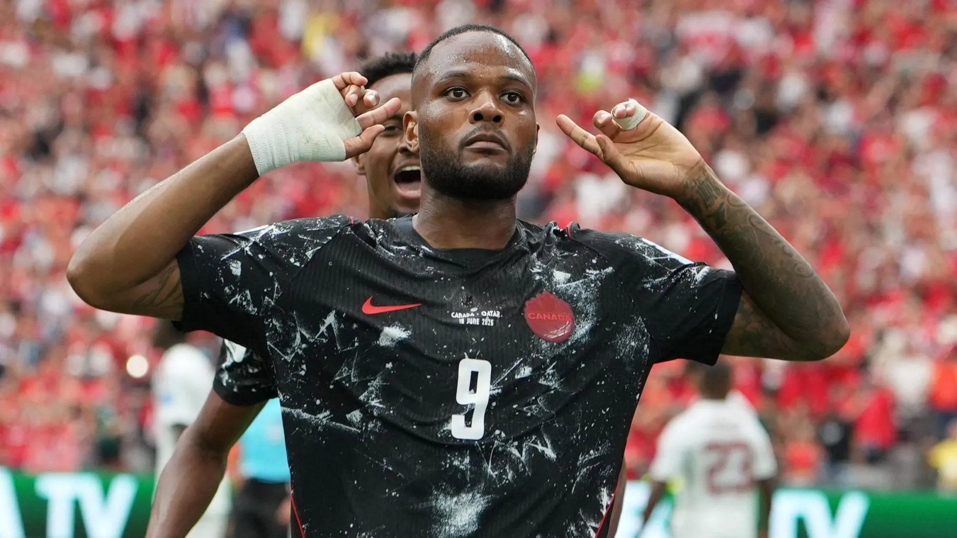 Canadá 6×0 Catar: Tarde histórica de anfitriões é ofuscada por grave lesão de Koné