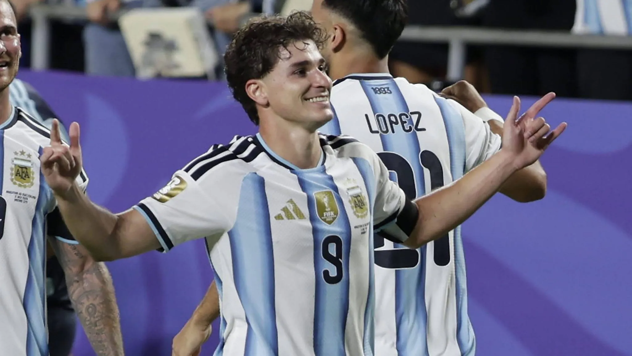 Argentina 3 x 1 Suíça: Messi e golaço de Álvarez salvam time cansado e longe de sua filosofia