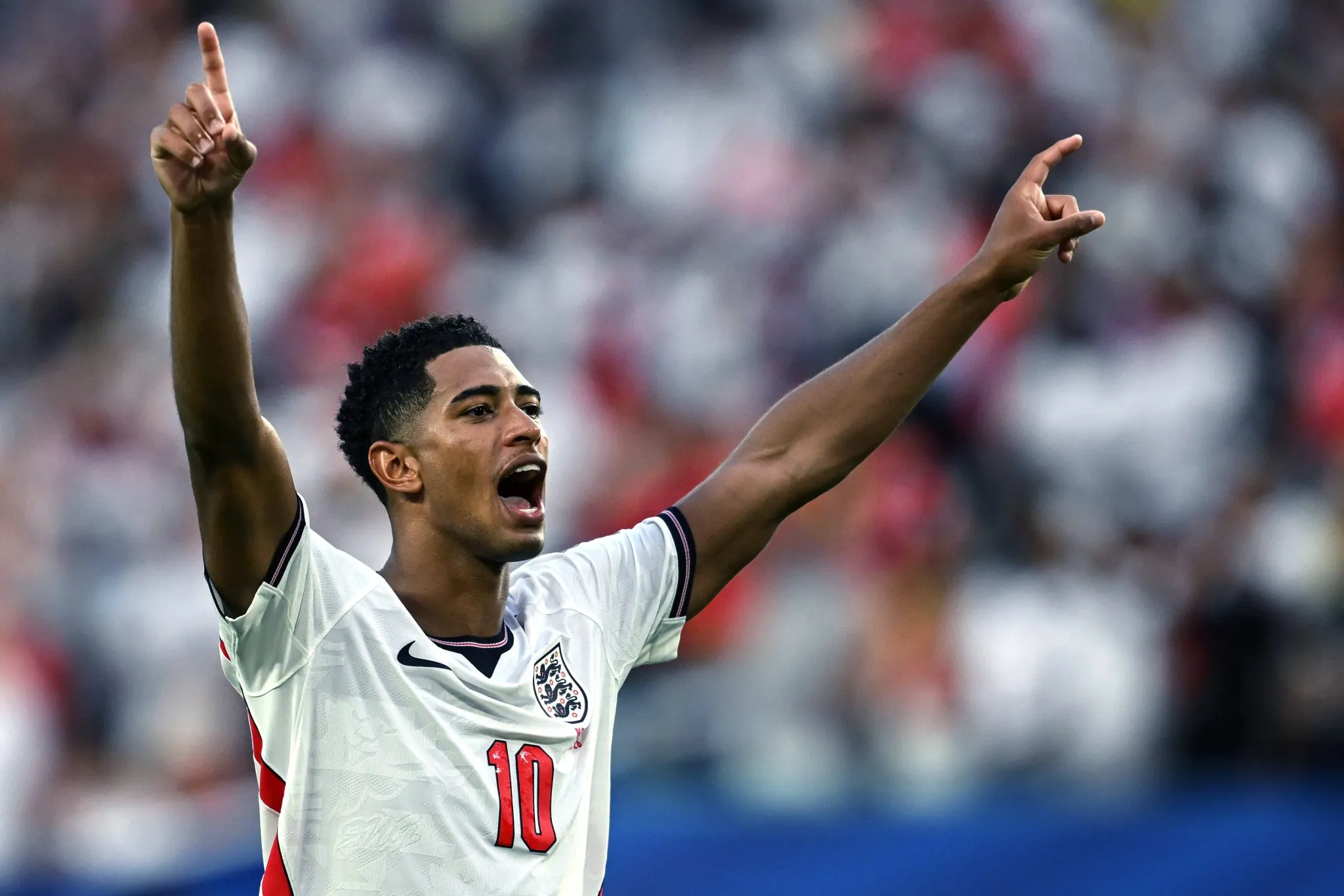 Protagonismo de Bellingham é tão notável que o aproxima de Pelé na Copa do Mundo